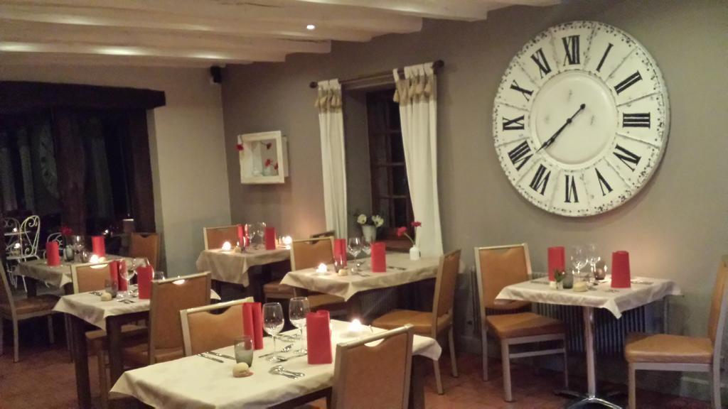 Logis Hotel Restaurant La Vieille Ferme, Macon Nord Sancé Εξωτερικό φωτογραφία