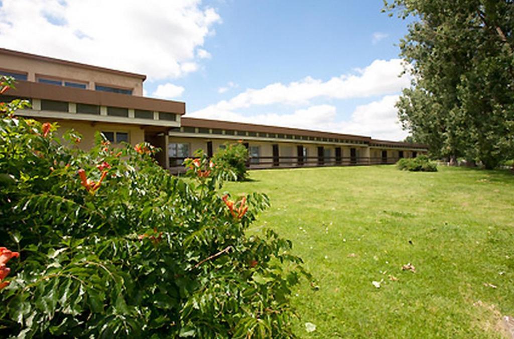 Logis Hotel Restaurant La Vieille Ferme, Macon Nord Sancé Εξωτερικό φωτογραφία